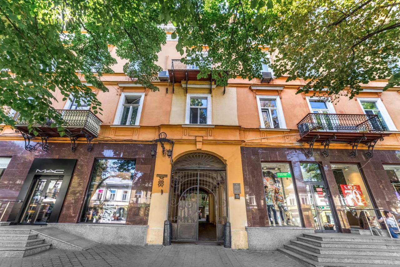 Deribasovskaya Street, 19 Apartment Odessa Exterior photo